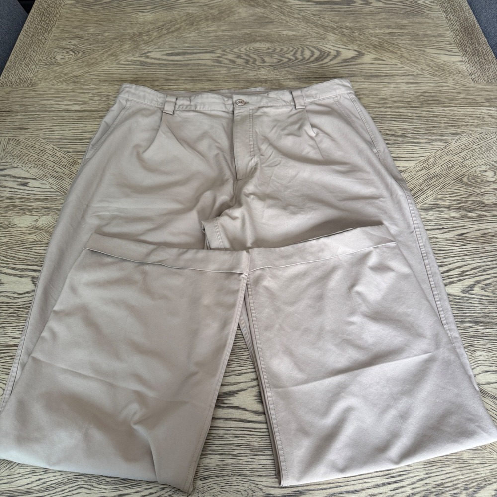 Under Armour Performance Golf Pants Mens 38R Tan Khaki Flat Front Trousers Cuffs